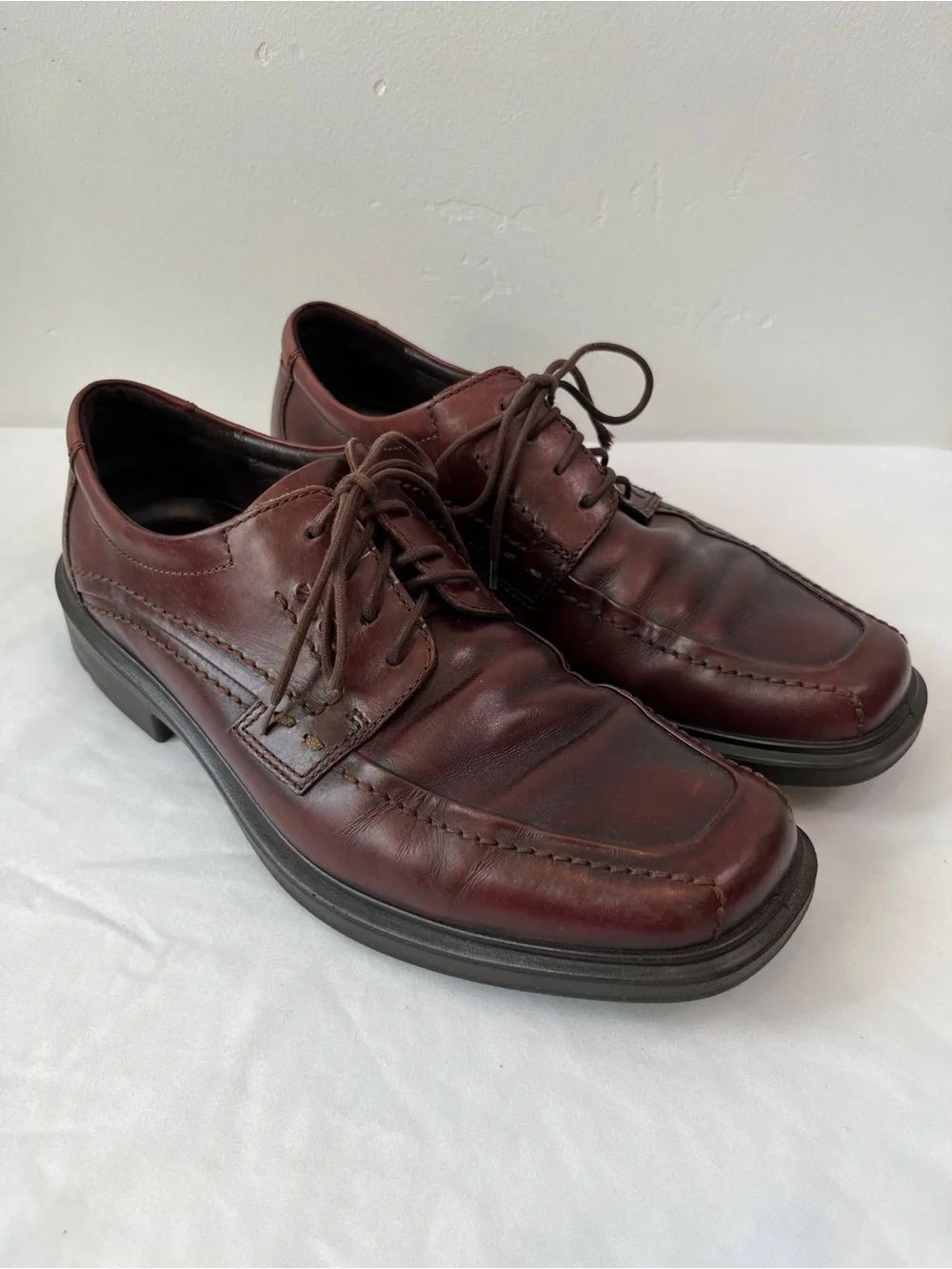 ECCO Helsinki Bike Toe Tie Oxfords Burgundy Leather Mens EU 43 US 10